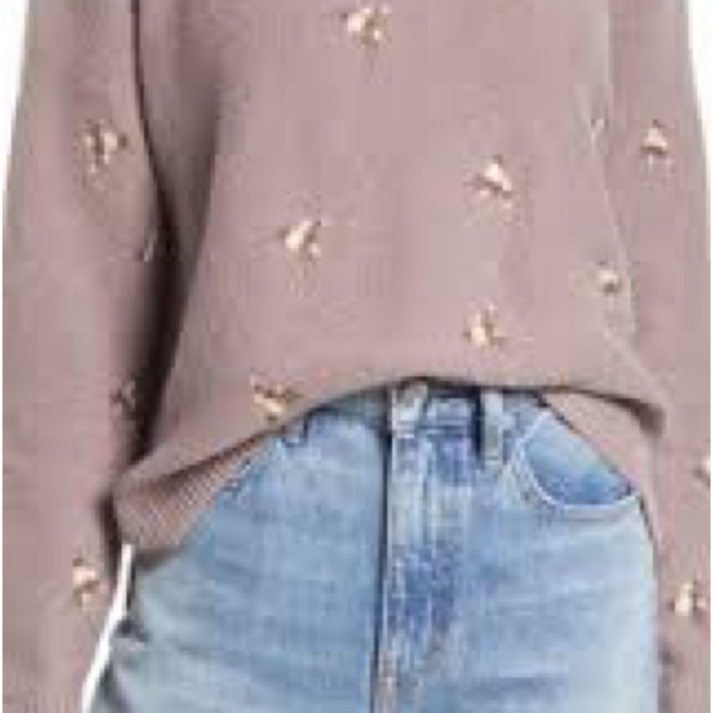 Madewell Embroidered Cross-Stitch Floral Sweater in Heather Lavender
Madewell - Picture 2 of 14